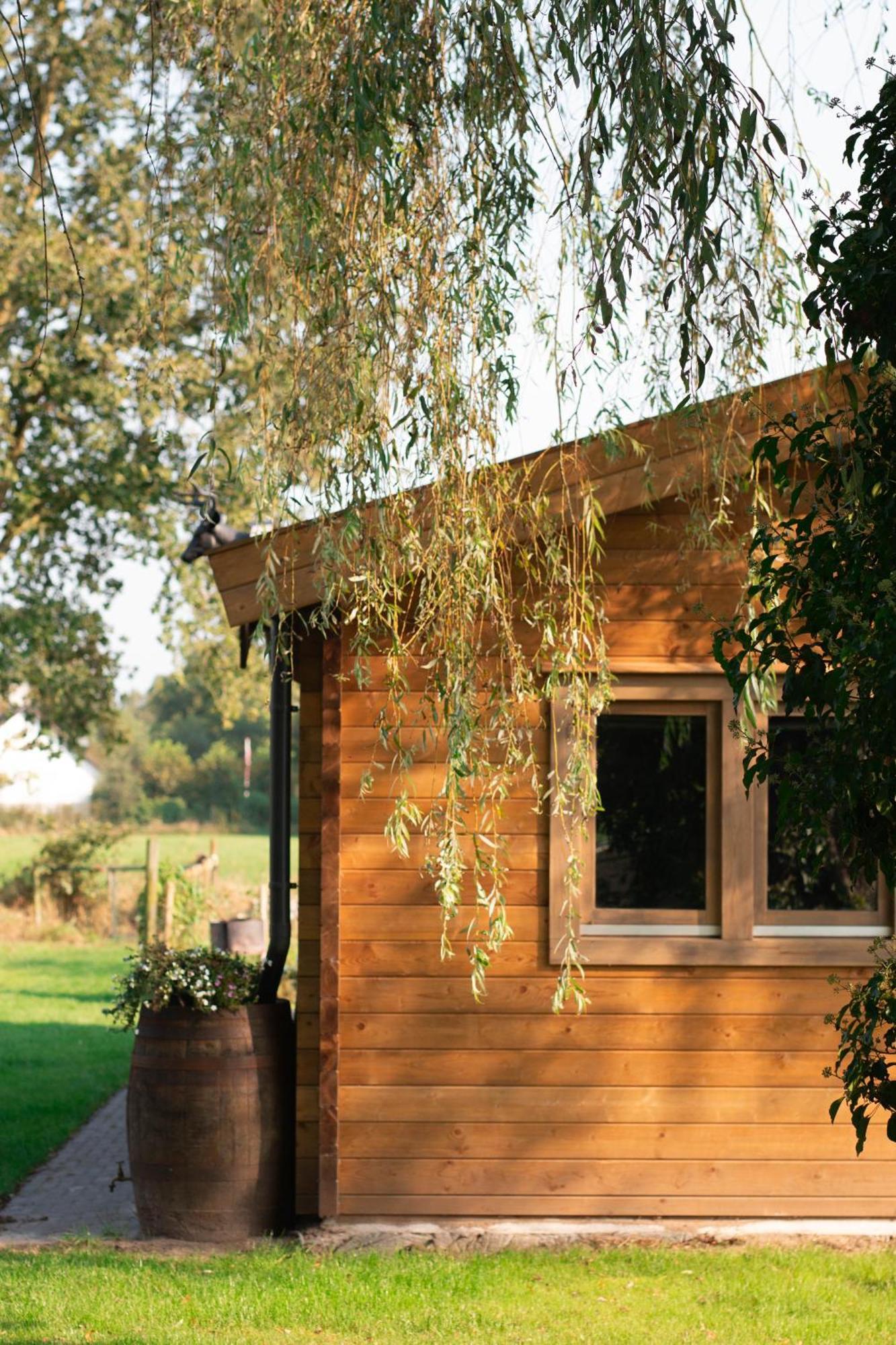 Old Deer Lodge By Neeltje Soet Mierlo Exterior photo