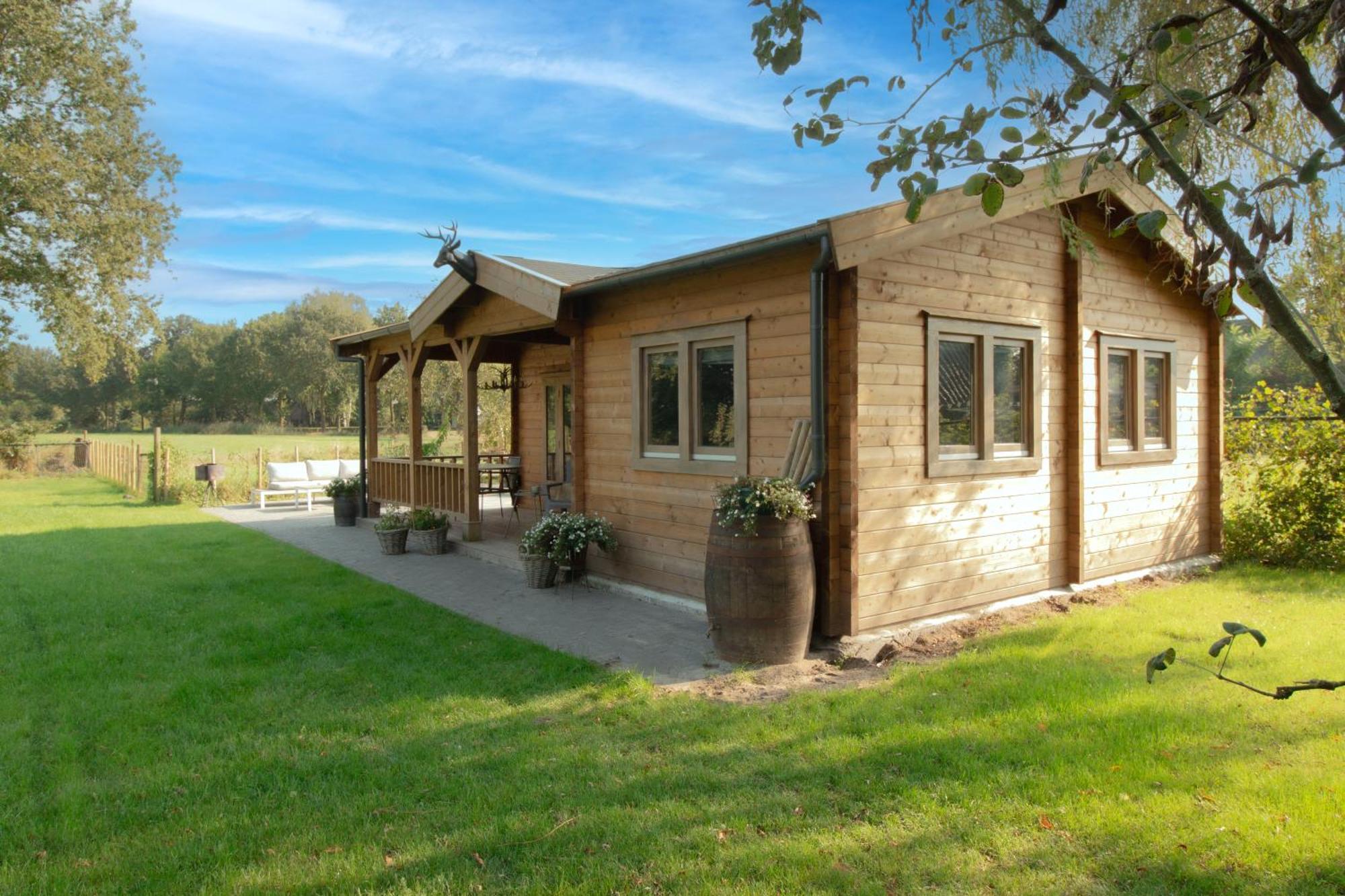 Old Deer Lodge By Neeltje Soet Mierlo Exterior photo